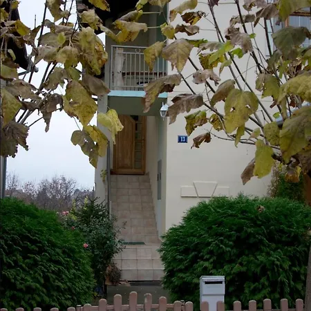 Lovely Bright With Backyard-renovated! Sremska Kamenica